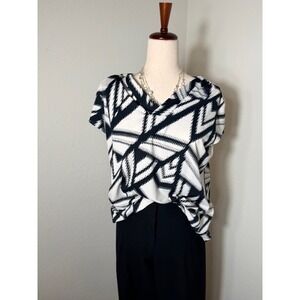 Christopher & Banks Black and White V Neck Short Sleeve Tunic Top Women's Size L